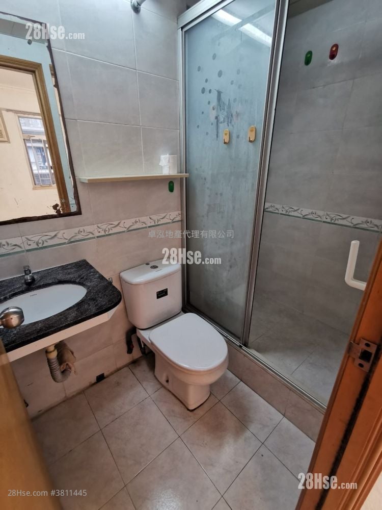 Yue Sun Mansion Sell 2 Bedrooms , 1 Bathroom 354 ft²