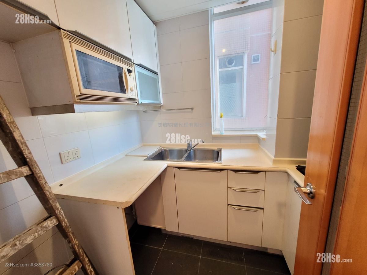Liberte Sell 2 Bedrooms , 1 Bathroom 517 ft²
