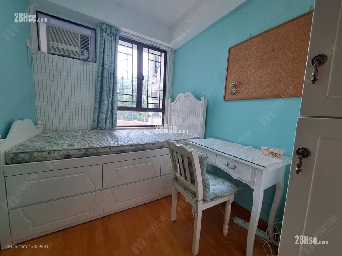 Parc Oasis Sell 3 Bedrooms , 2 Bathrooms 584 ft²