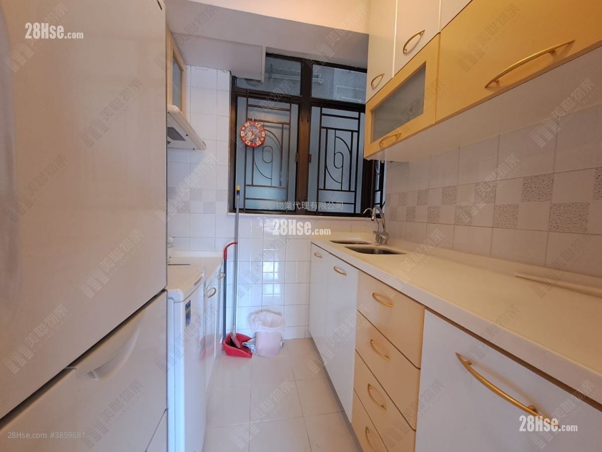 Parc Oasis Sell 3 Bedrooms , 2 Bathrooms 584 ft²