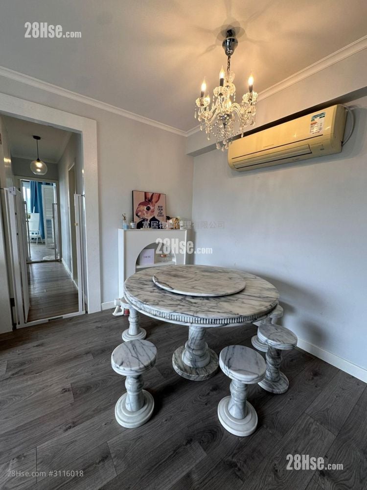 Hong Kong Garden Sell 3 Bedrooms , 2 Bathrooms 792 ft²