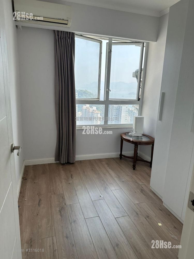 Hong Kong Garden Sell 3 Bedrooms , 2 Bathrooms 792 ft²
