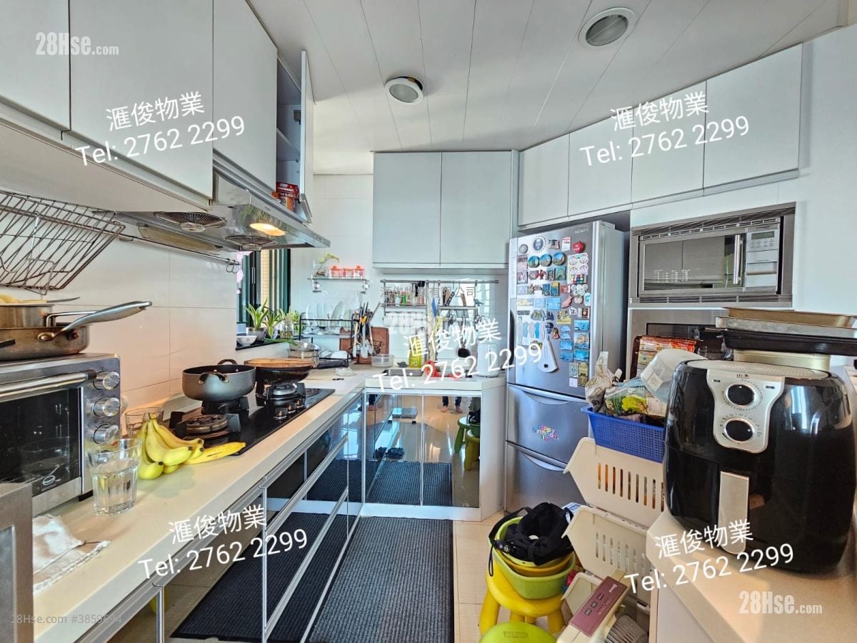 Ellery Terrace Sell 3 Bedrooms , 2 Bathrooms 913 ft²