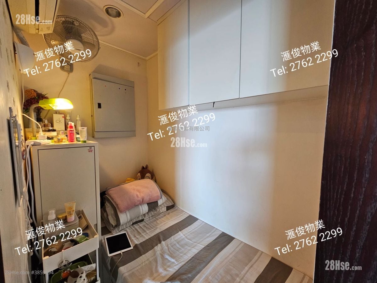 Ellery Terrace Sell 3 Bedrooms , 2 Bathrooms 913 ft²