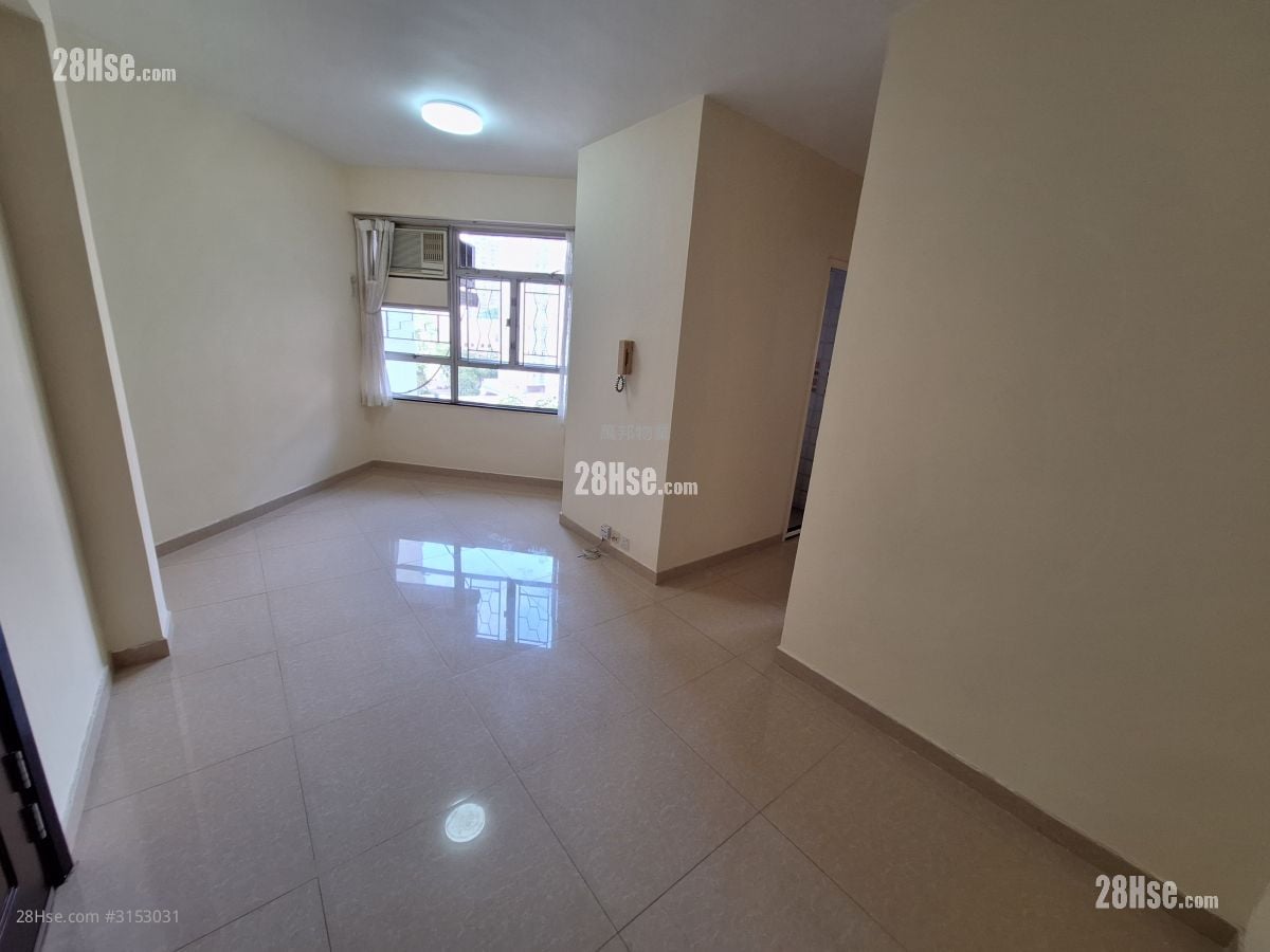 Eightland Gardens Sell 2 Bedrooms , 1 Bathroom 438 ft²