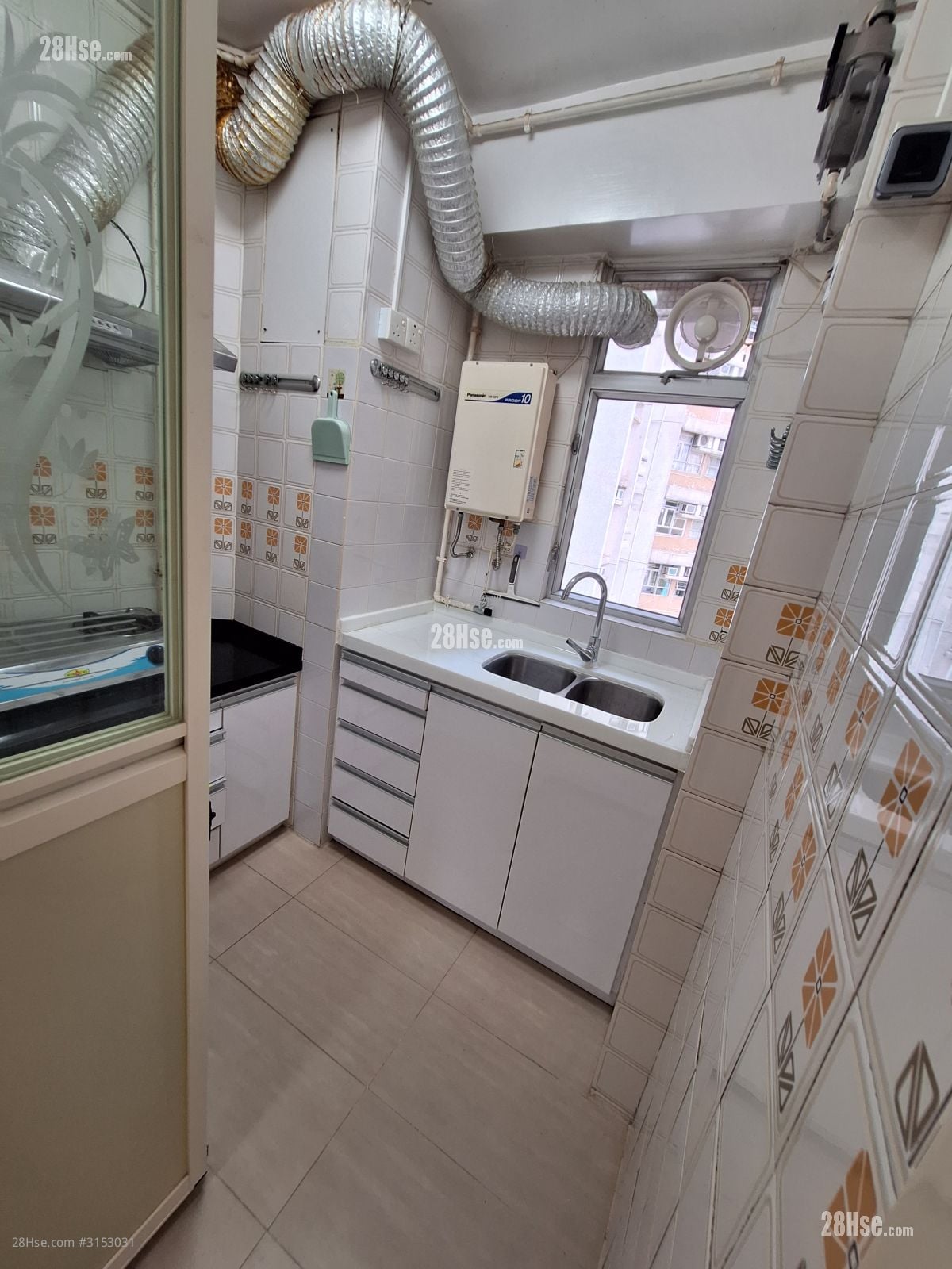 Eightland Gardens Sell 2 Bedrooms , 1 Bathroom 438 ft²