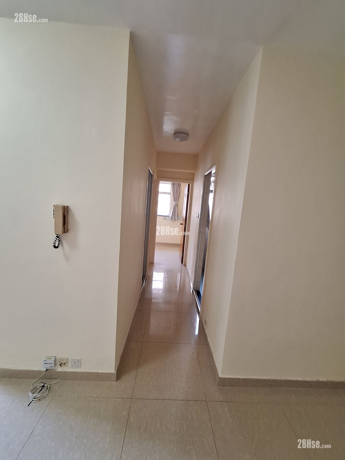 Eightland Gardens Sell 2 Bedrooms , 1 Bathroom 438 ft²