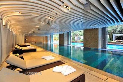 Aria Rental 3 Bedrooms , 2 Bathrooms 749 ft²