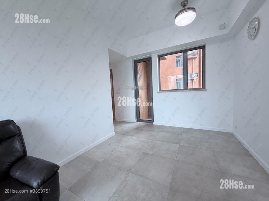 Mount One Sell 846 ft²