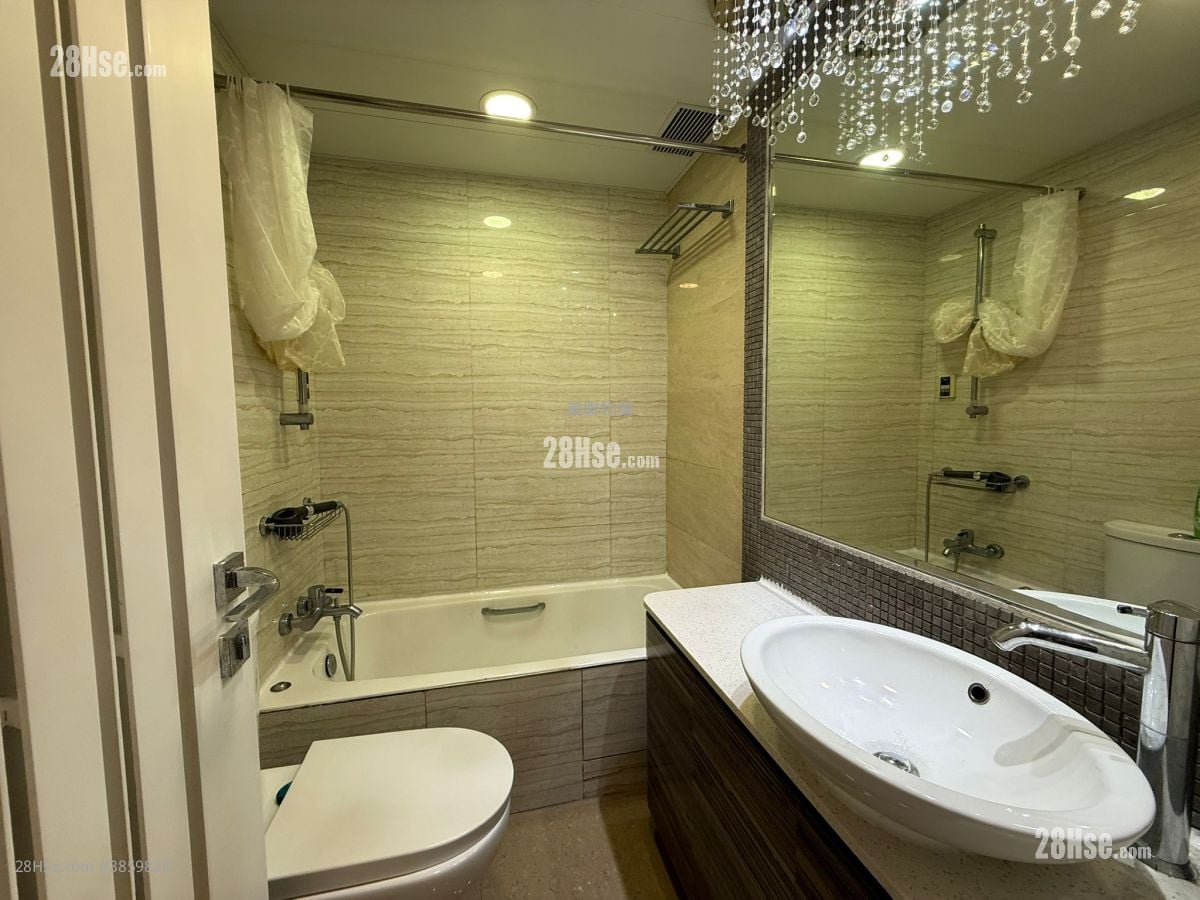 La Splendeur Of Le Prestige Sell 3 Bedrooms , 2 Bathrooms 676 ft²