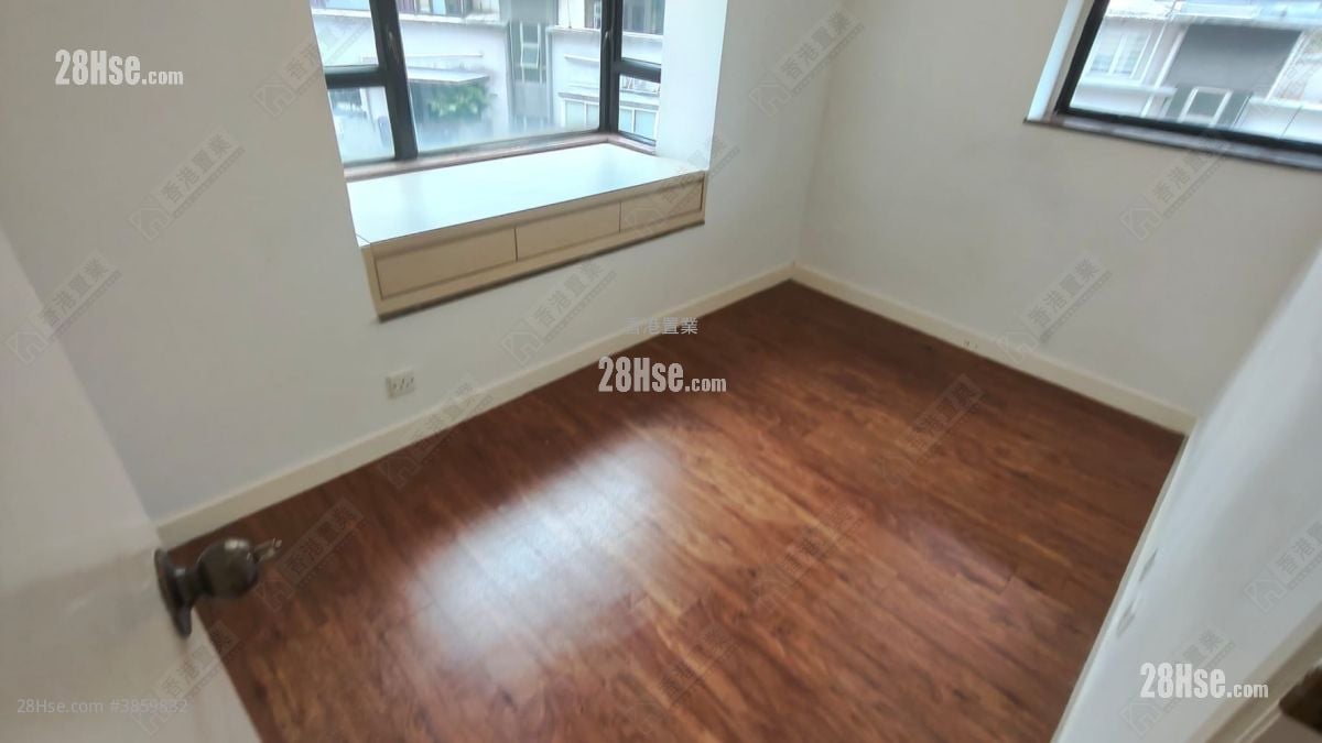Ying Piu Mansion Rental 2 Bedrooms 404 ft²