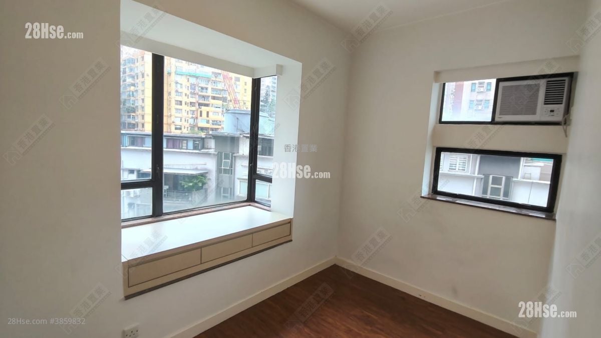 Ying Piu Mansion Rental 2 Bedrooms 404 ft²