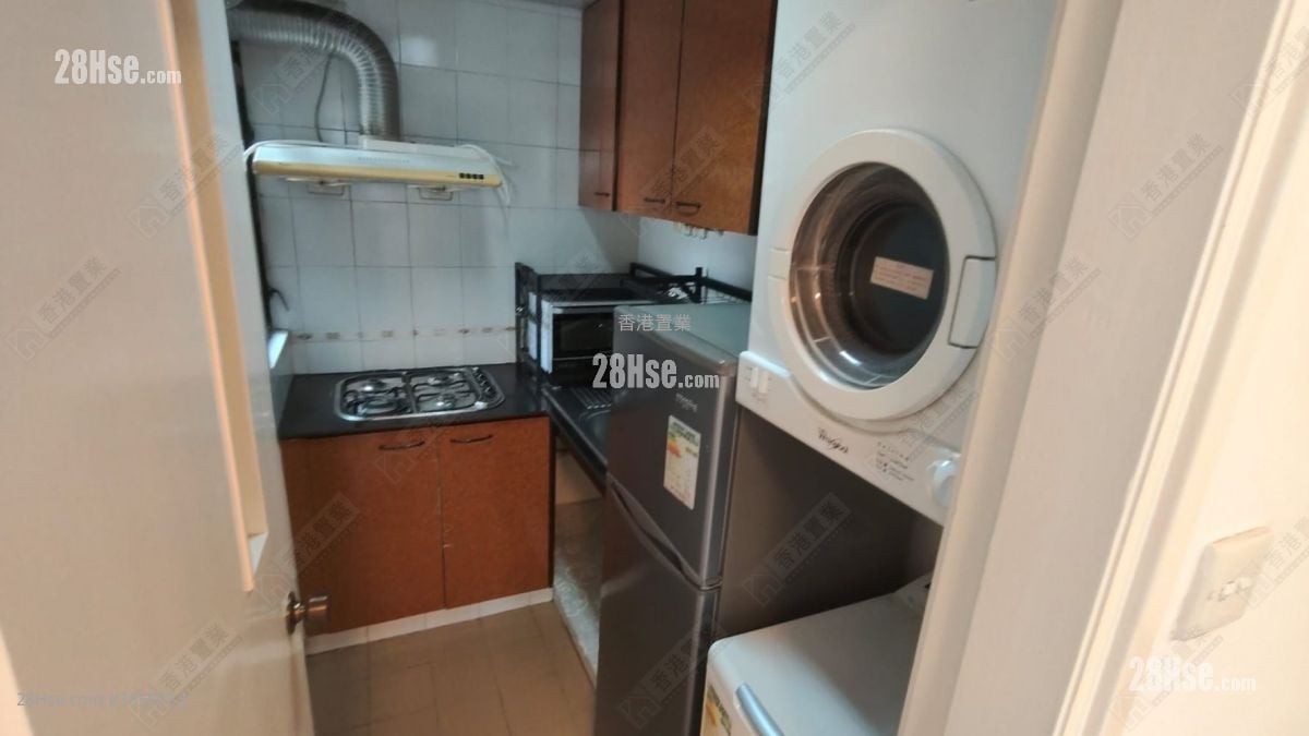 Ying Piu Mansion Rental 2 Bedrooms 404 ft²