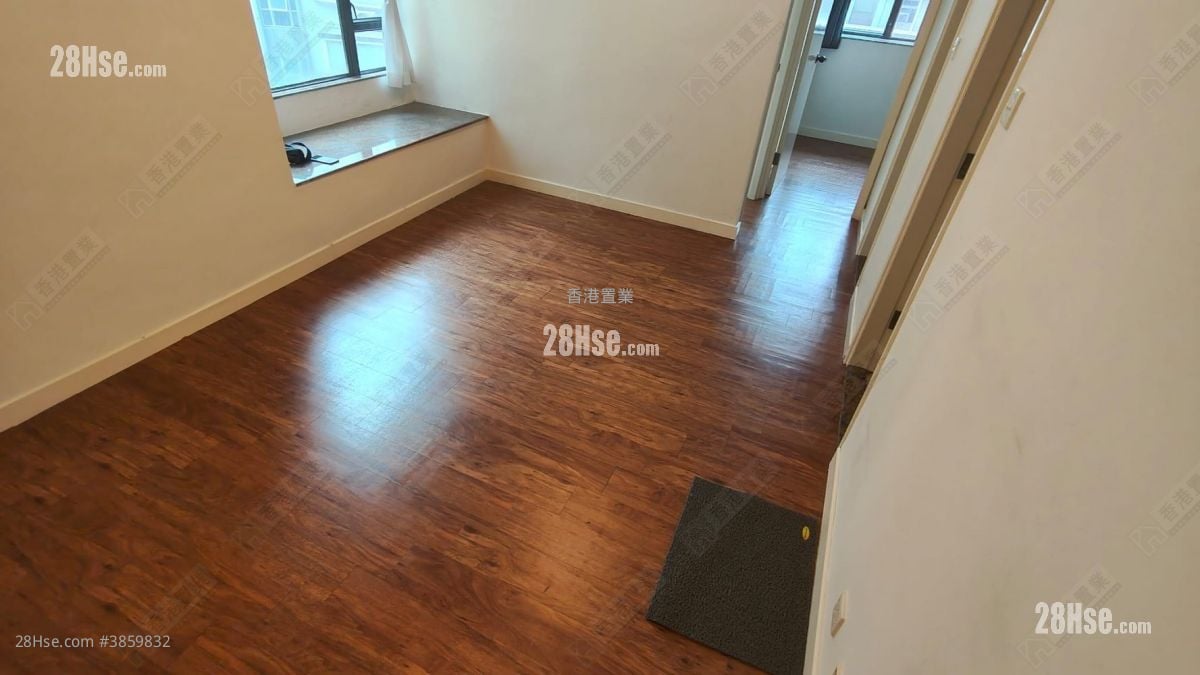 Ying Piu Mansion Rental 2 Bedrooms 404 ft²