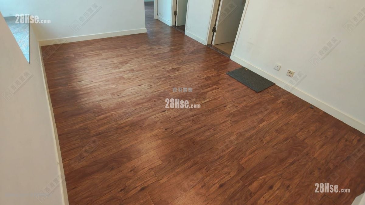 Ying Piu Mansion Rental 2 Bedrooms 404 ft²