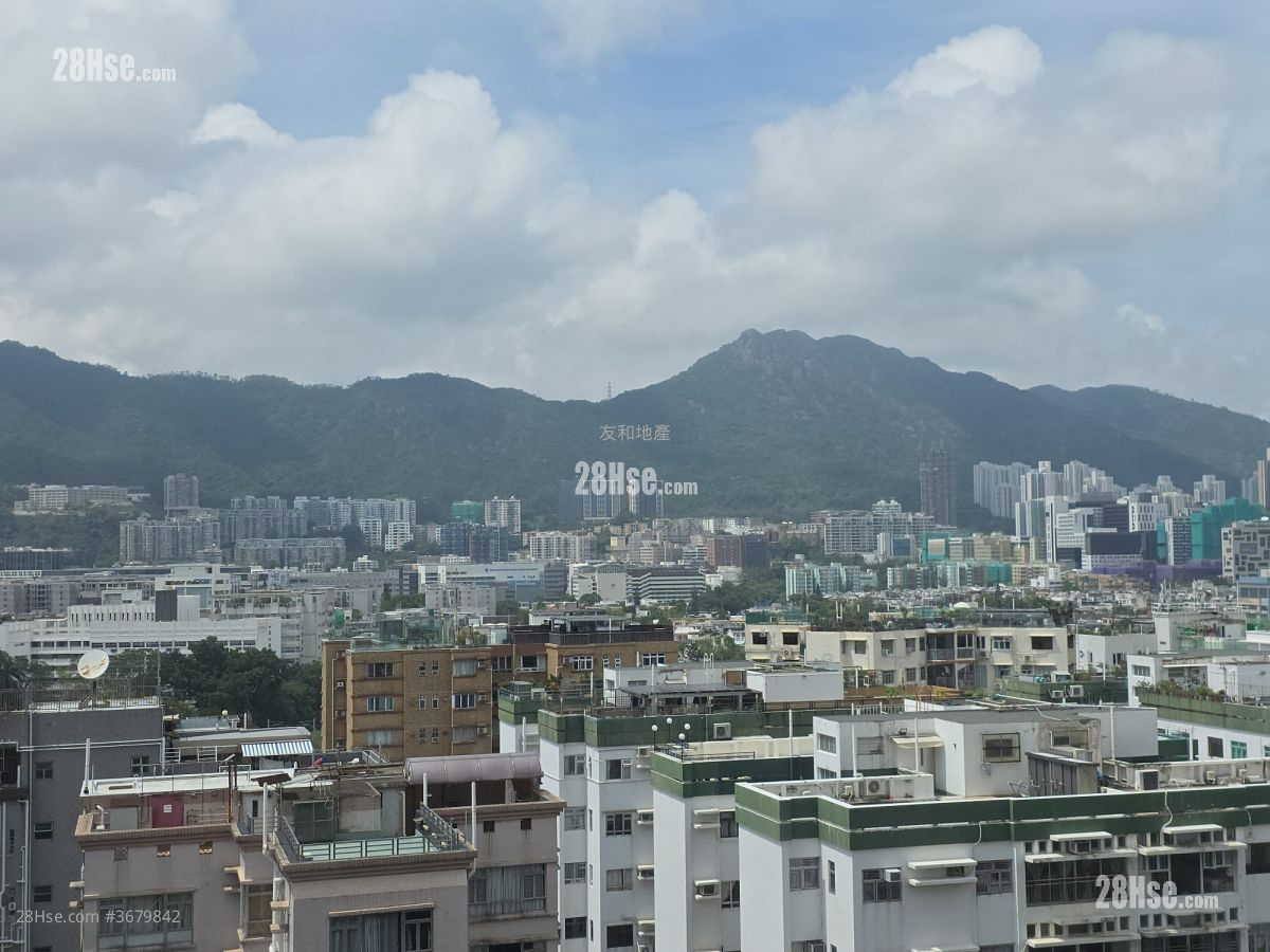 Kadoorie Hill Rental 3 Bedrooms , 2 Bathrooms 1,104 ft²