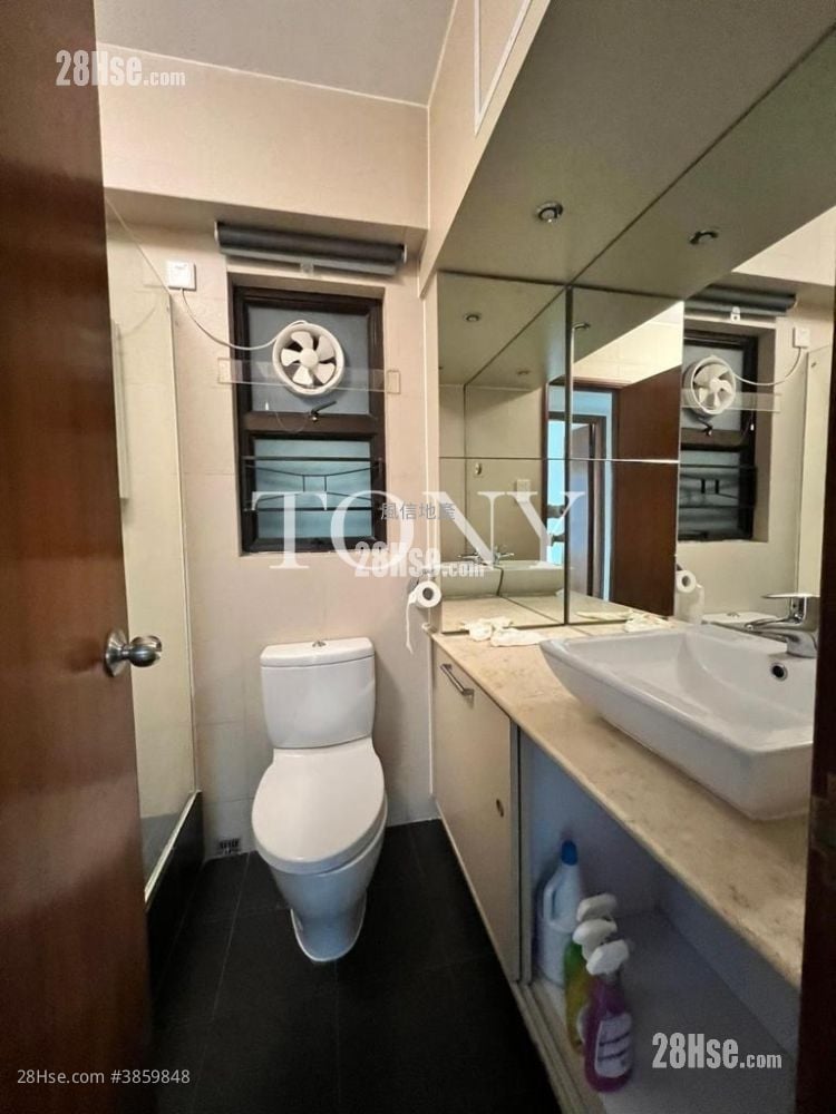 Honor Villa Sell 3 Bedrooms , 2 Bathrooms 681 ft²