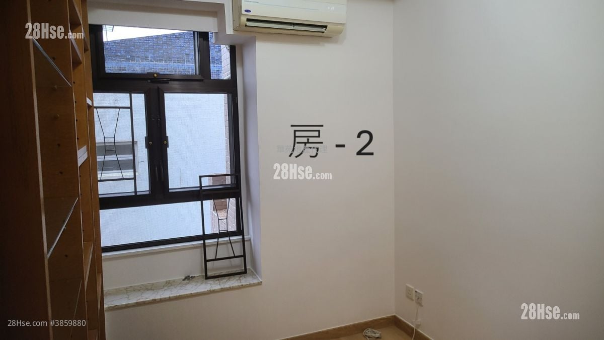 單幢樓房 租盤 4 房 , 3 浴室 1,061 平方呎