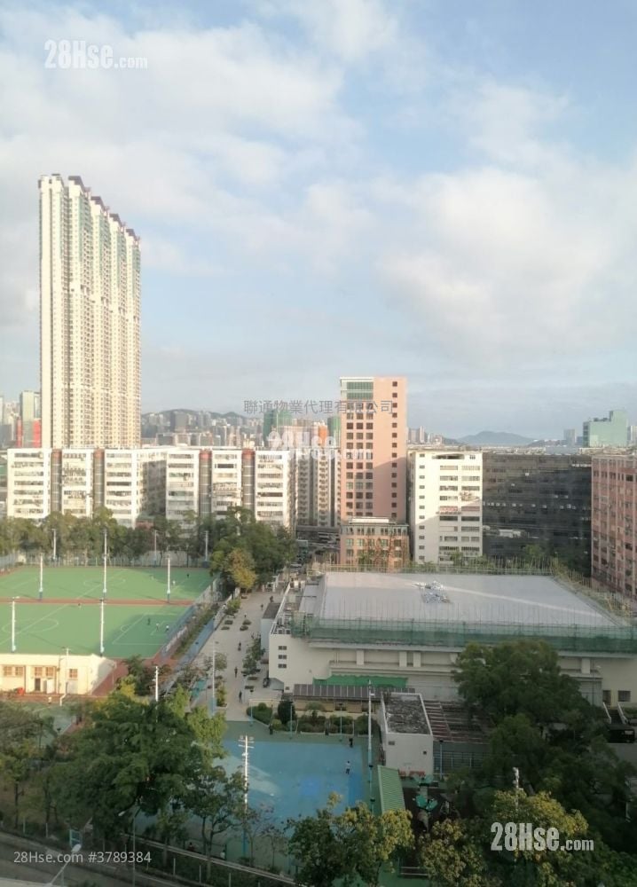 同兴花园 售盘 3 房 , 2 浴室 587 平方尺