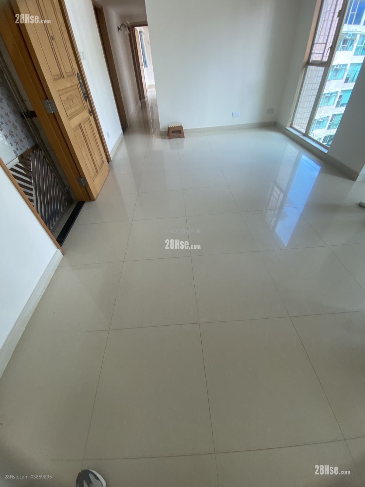 Classical Gardens Rental 3 Bedrooms 837 ft²