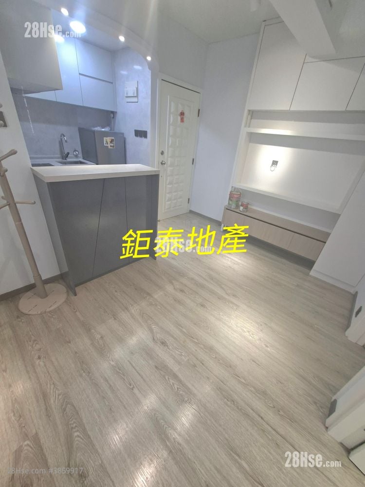 荣高楼 租盘 2 房 , 1 浴室 300 平方尺