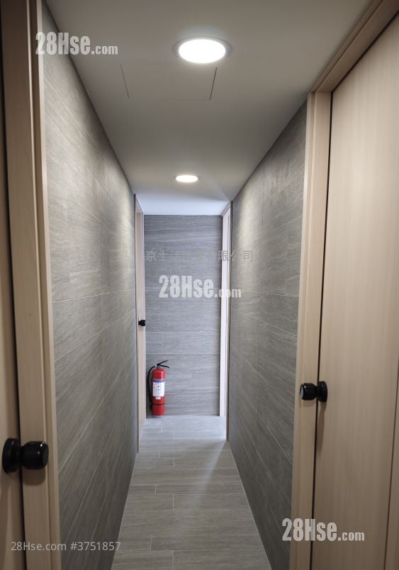 Chinese Mansion Rental 1 Bedroom , 1 Bathroom 110 ft²