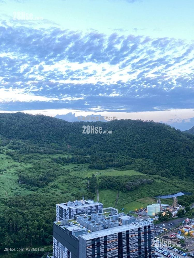 領峰 售盤 3 房 673 平方呎