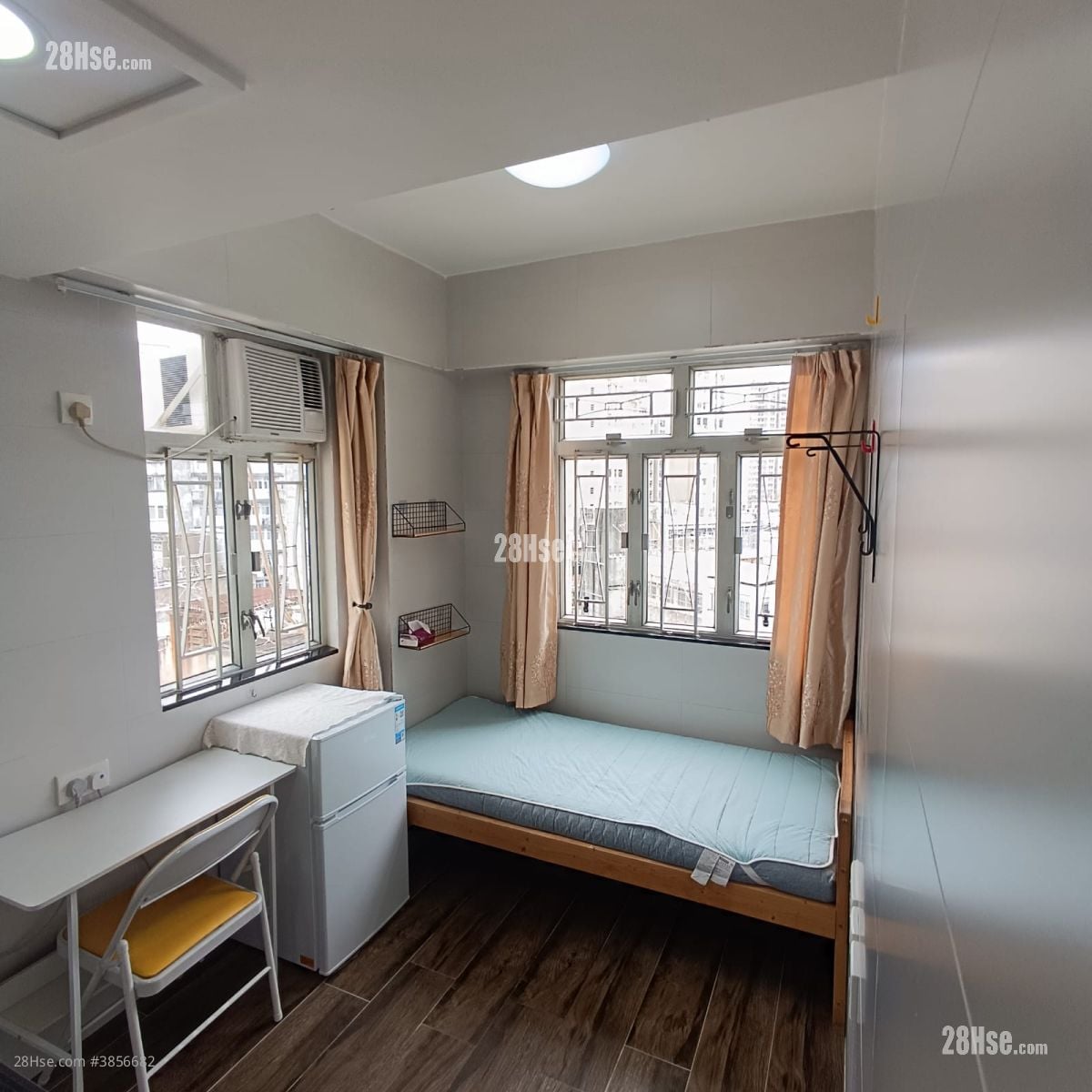 Wing Cheung Building Rental Studio , 1 Bathroom 140 ft²