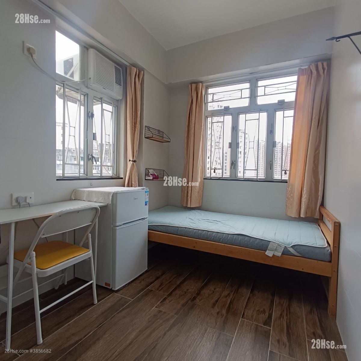 Wing Cheung Building Rental Studio , 1 Bathroom 140 ft²