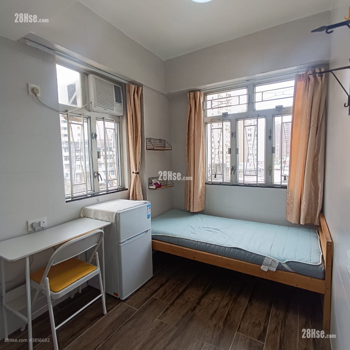 Wing Cheung Building Rental Studio , 1 Bathroom 140 ft²
