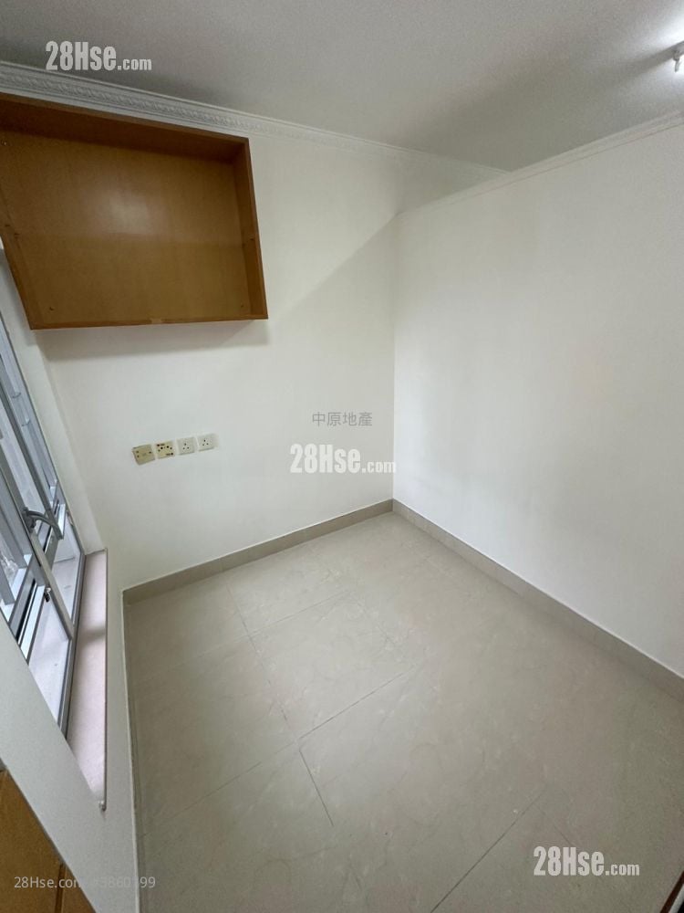 Cheung On Estate Sell 2 Bedrooms , 1 Bathroom 443 ft²
