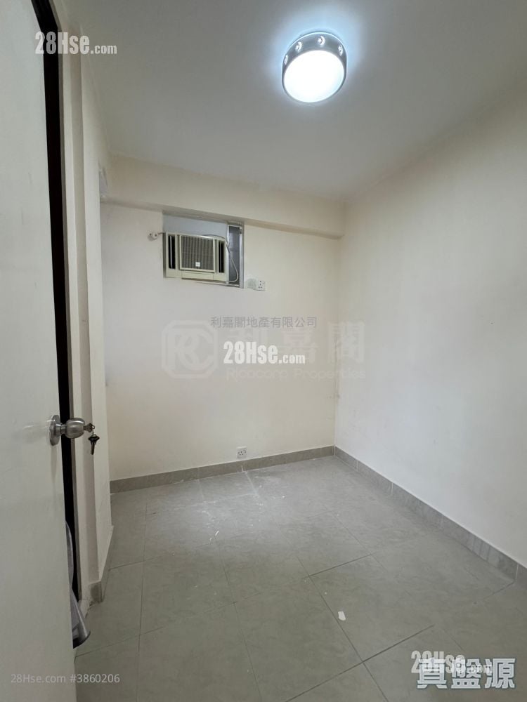 Lei King Wan Rental 3 Bedrooms , 1 Bathroom 540 ft²