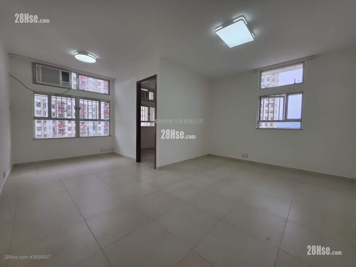 Ching Tai Court Rental 3 Bedrooms , 1 Bathroom 645 ft²