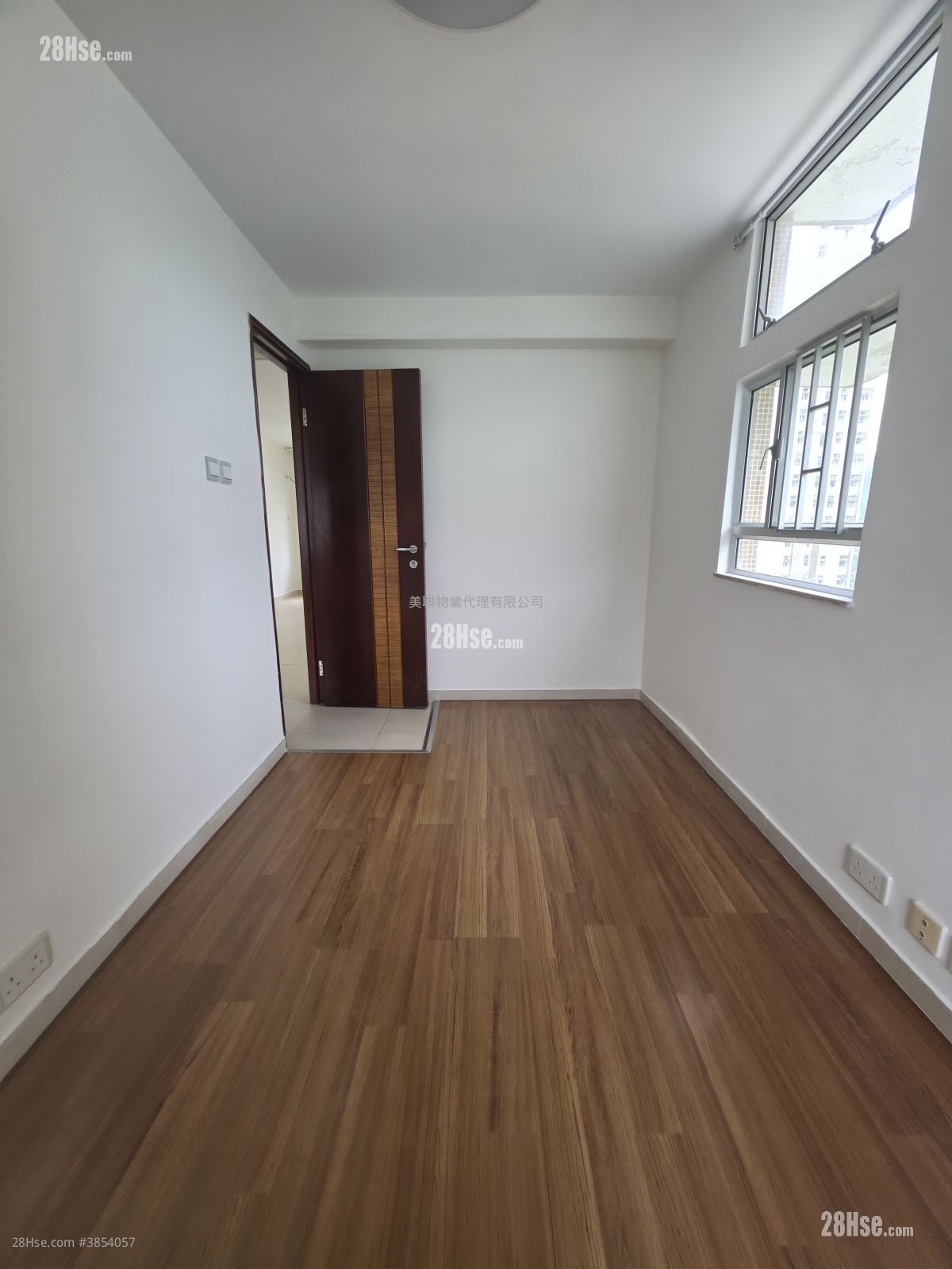Ching Tai Court Rental 3 Bedrooms , 1 Bathroom 645 ft²