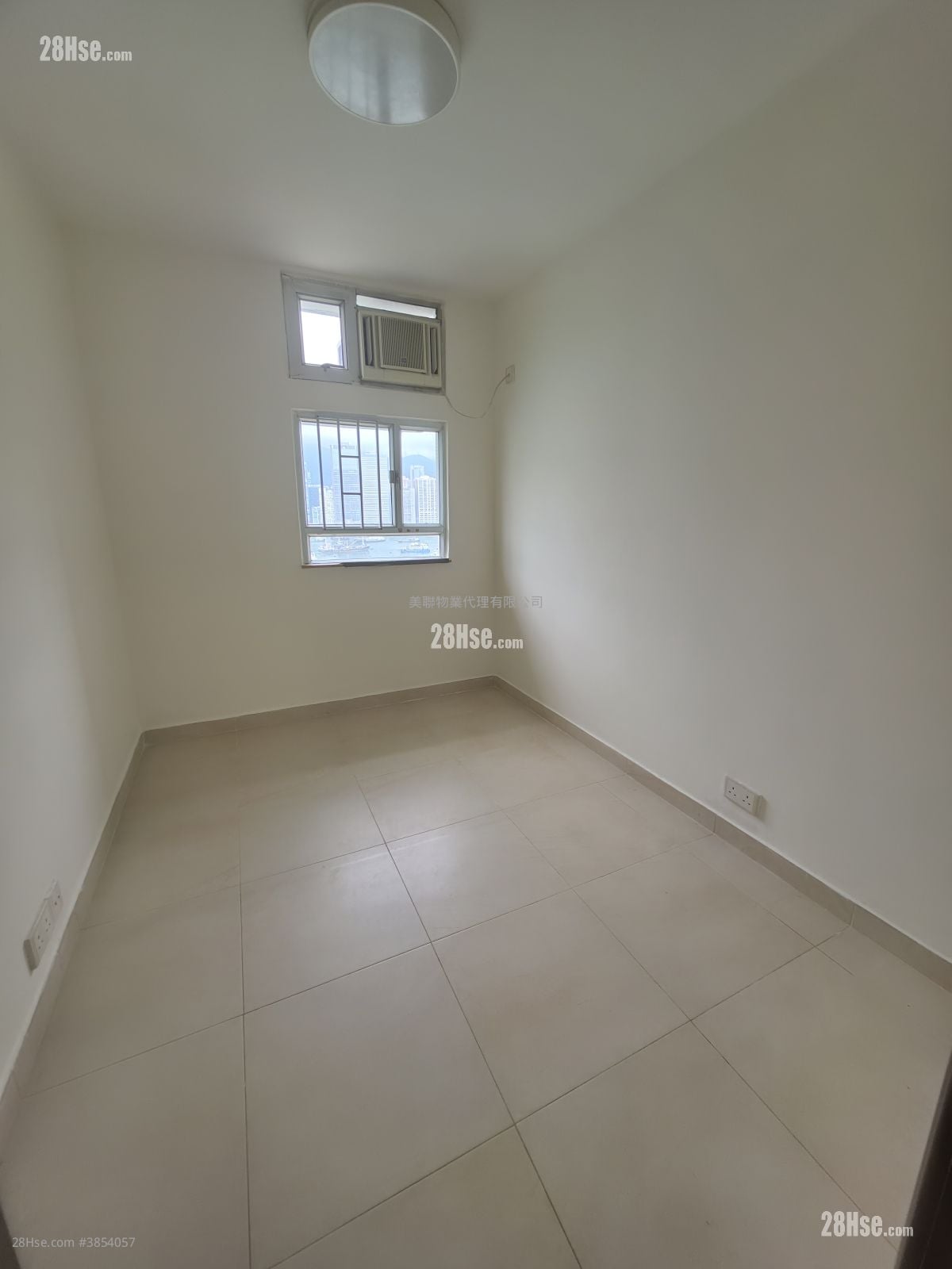 Ching Tai Court Rental 3 Bedrooms , 1 Bathroom 645 ft²