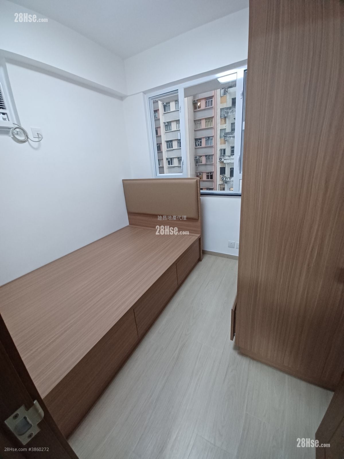 Fairview Court Rental 3 Bedrooms , 2 Bathrooms 517 ft²