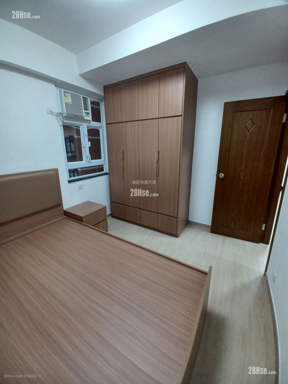 Fairview Court Rental 3 Bedrooms , 2 Bathrooms 517 ft²