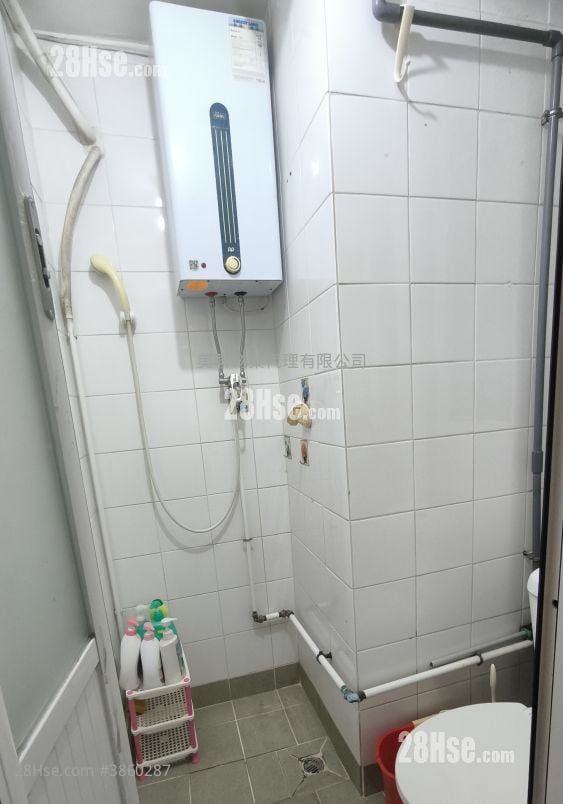 Tsing Yi Estate Sell 1 Bathroom 381 ft²