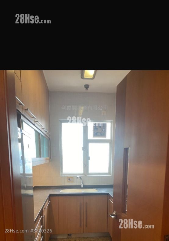 Les Saisons Sell 2 Bedrooms 572 ft²