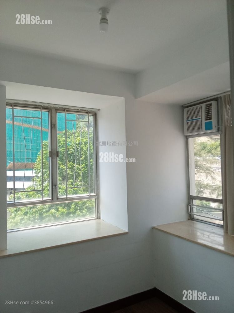 Hong Fai Building Rental 2 Bedrooms , 1 Bathroom 271 ft²