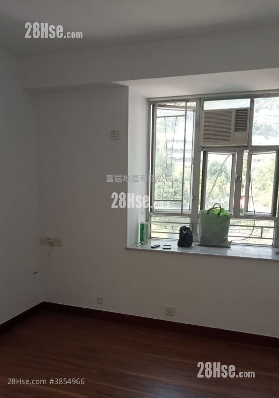 Hong Fai Building Rental 2 Bedrooms , 1 Bathroom 271 ft²