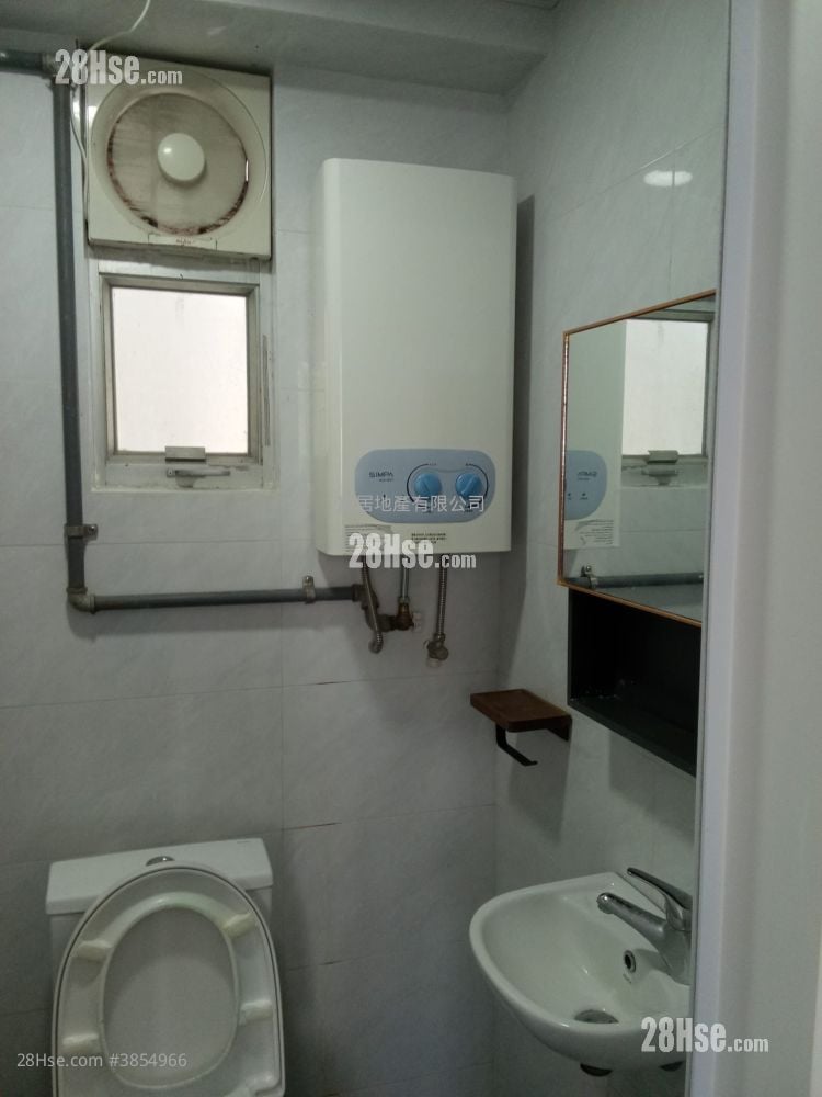 Hong Fai Building Rental 2 Bedrooms , 1 Bathroom 271 ft²