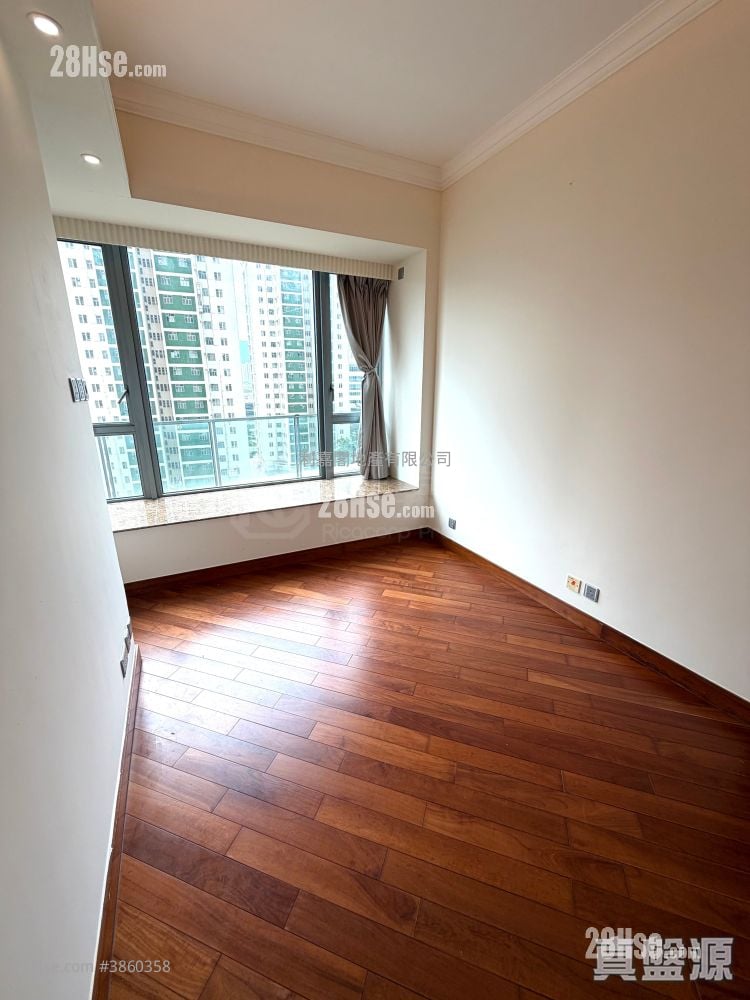 The Palazzo Rental 3 Bedrooms , 2 Bathrooms 913 ft²