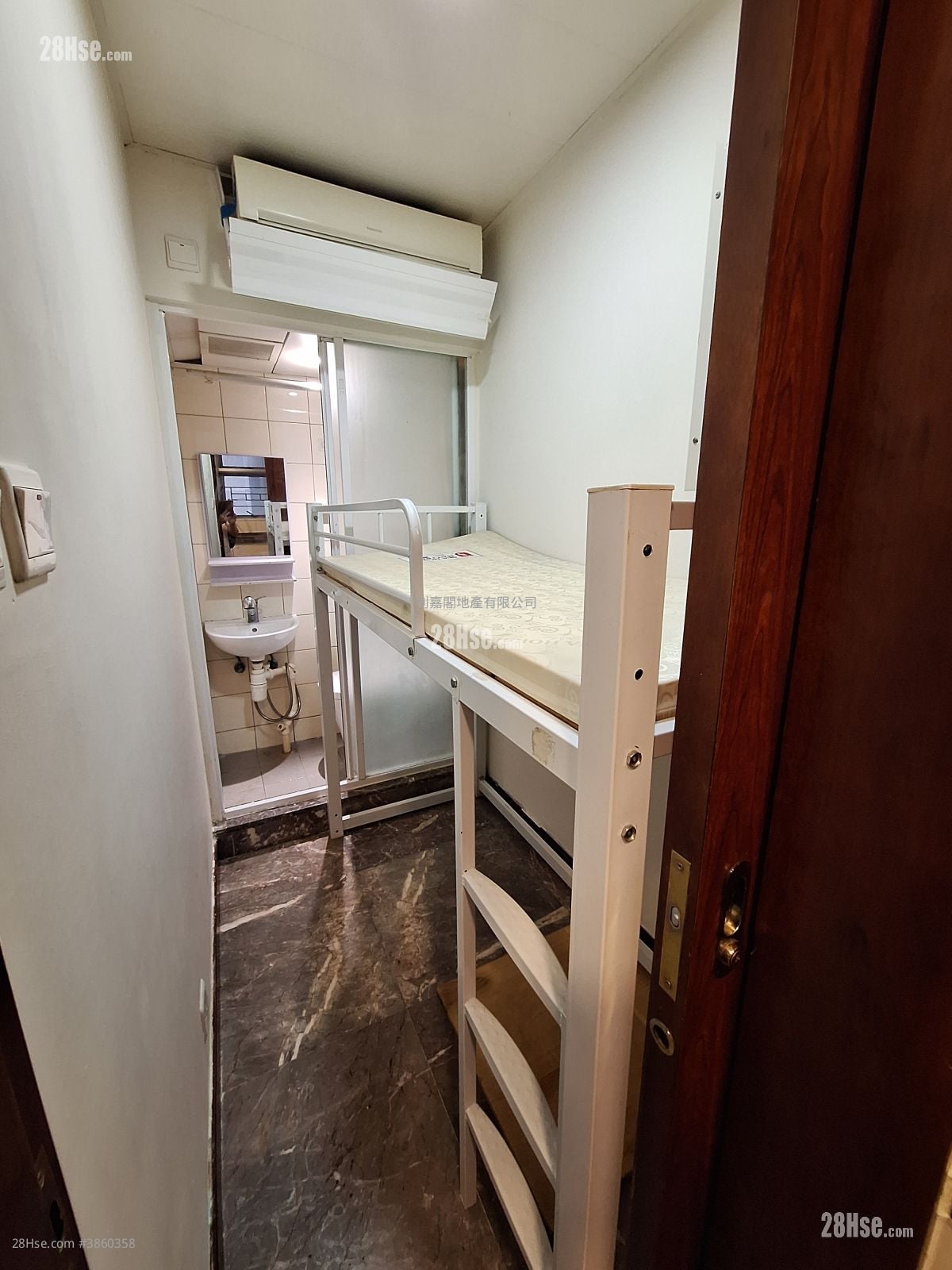 The Palazzo Rental 3 Bedrooms , 2 Bathrooms 913 ft²