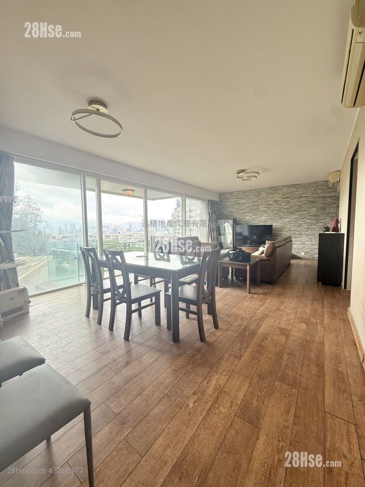 One Beacon Hill Rental 4 Bedrooms , 3 Bathrooms 1,495 ft²