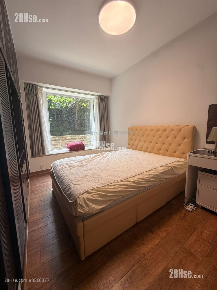 One Beacon Hill Rental 4 Bedrooms , 3 Bathrooms 1,495 ft²