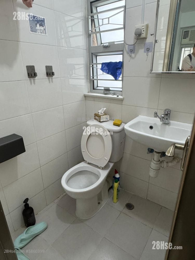 Fu Tor Loy Sun Chuen Rental 2 Bedrooms , 1 Bathroom 271 ft²