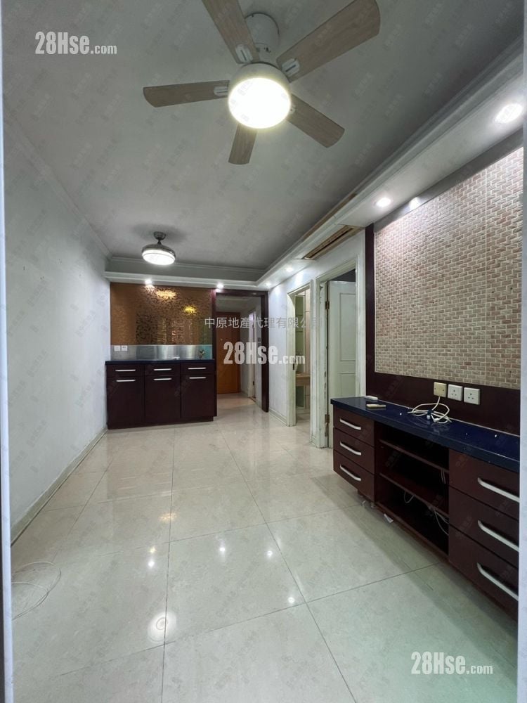 Banyan Garden Rental 473 ft²