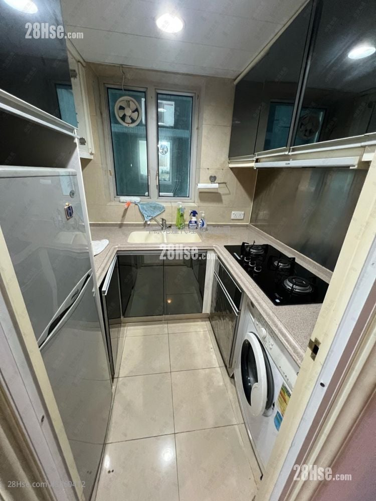 Banyan Garden Rental 473 ft²