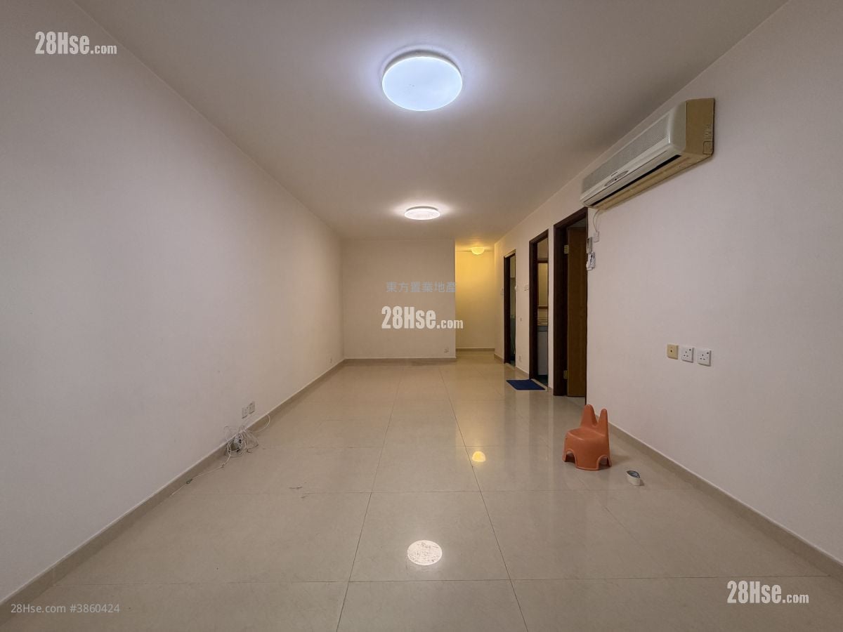 Village Rental 3 Bedrooms , 2 Bathrooms 700 ft²